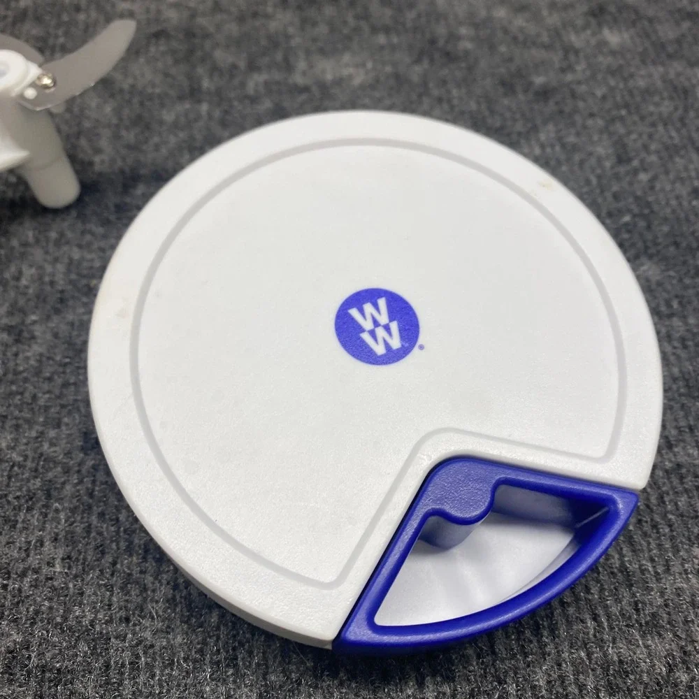 Weight Watchers Manual Food Chopper White Blue Pull String 3-Blade Dicer 5 Inch